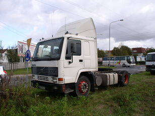 Volvo FL7  çekici