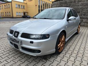 SEAT Leon 1,9 TDI FR  hatchback