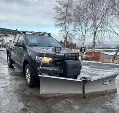 Ford Ranger with snowplow and sandspreader minibüs pikap